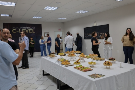 MB Comunica��o Empresarial e Organizacional - Momento de networking entre os participantes do C-Level.