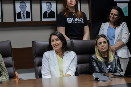 MB Comunica��o Empresarial e Organizacional - Diretora de Planejamento Estrat�gico e de Neg�cios da Unochapec� e vice-presidente de N�cleos Empresariais da ACIC, Cleunice Zanella.