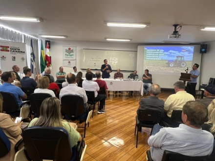 MB Comunica��o Empresarial e Organizacional - Em Campos Novos, entrega refor�a o compromisso com o desenvolvimento do agro catarinense. (Foto: Andreia Oliveira/SAPE)