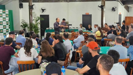 MB Comunica��o Empresarial e Organizacional - Voltado a jovens entre 18 e 30 anos, em fase de sucess�o nas propriedades de aves e su�nos das fam�lias integradas da Seara, o programa tem dura��o de 18 meses e conta com nove m�dulos de capacita��o. (Foto: Divulga��o/Sebrae/JBS)