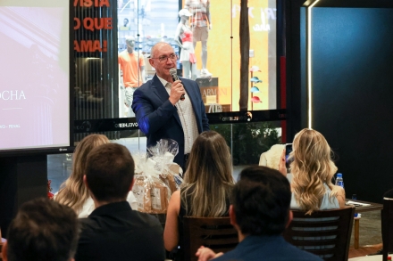 MB Comunica��o Empresarial e Organizacional - Presidente da ACIC, Carlos Klaus, enalteceu que os n�cleos s�o um dos principais diferenciais da entidade.