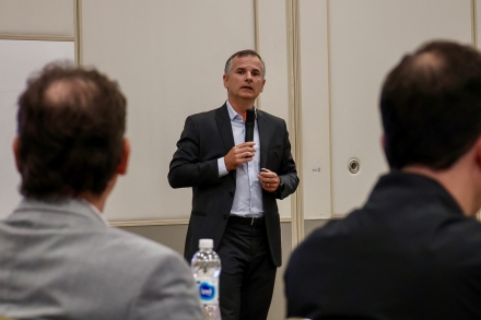 MB Comunica��o Empresarial e Organizacional - Especialistas econ�micos e tribut�rios abordaram o cen�rio atual da ind�stria. (Foto: MB Comunica��o/Sara Bellaver)