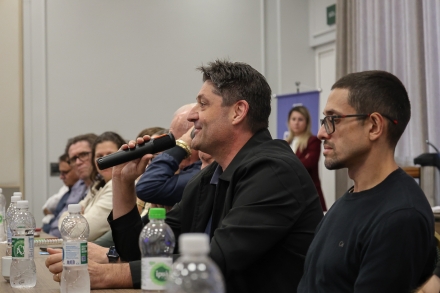 MB Comunica��o Empresarial e Organizacional - Para encerrar o Circuito FIESC regional oeste, os participantes do evento tiveram momento de espa�o de fala, trocas com os especialistas sobre os temas abordados e tamb�m networking. (Foto: MB Comunica��o/Sara Bellaver)