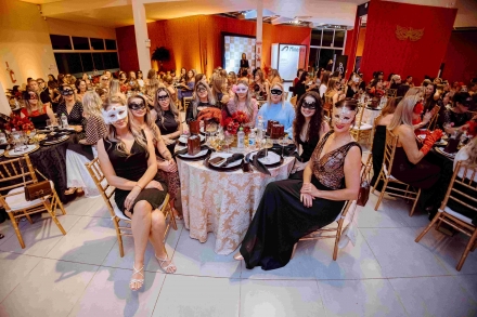 MB Comunica��o Empresarial e Organizacional - Evento tamb�m contou com jantar especial (Fotos Divulga��o/CDL Chapec�)