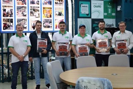 MB Comunica��o Empresarial e Organizacional - Nucleados foram homenageados pela participa��o na a��o. (Foto: D�bora Favretto/MB Comunica��o)