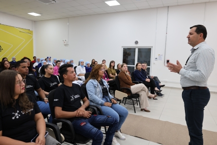 MB Comunica��o Empresarial e Organizacional - Gerente da unidade de Guatambu, Gustavo Oscar Hoelscher, destaca maior intera��o entre os participantes ap�s o curso.