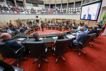 MB Comunica��o Empresarial e Organizacional - A cerim�nia ocorreu na Assembleia Legislativa de Santa Catarina. (Fotos Nucleovet Alesc - Daniel Conzi - Ag�ncia Alesc)