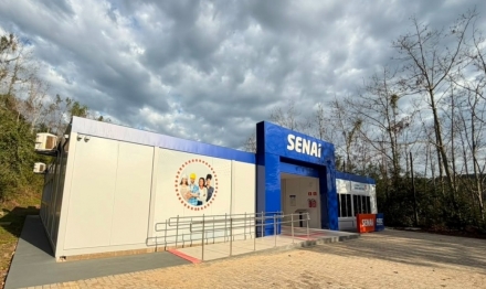 MB Comunica��o Empresarial e Organizacional - SENAISC investiu R$ 3 milh�es para construir unidade de Monda�.