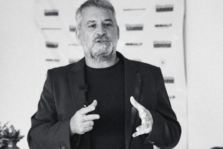 MB Comunicao Empresarial e Organizacional - O curso ser ministrado pelo professor e consultor Fred Perillo.