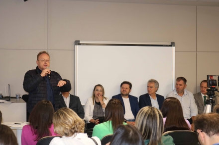 MB Comunicao Empresarial e Organizacional -